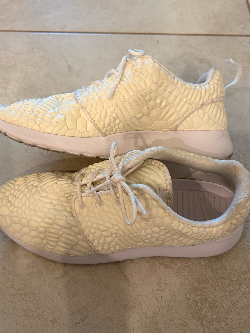 Nike Women's Cream Textured Athletic Sneakers with White Soles